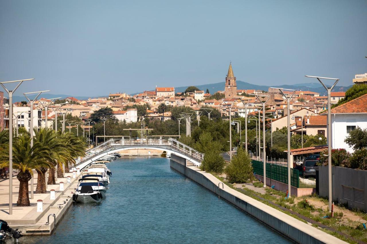 Appart' Au Port Fréjus Exterior foto